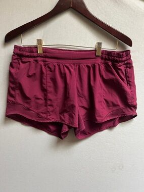 Lululemon Hotty Hot Short Long 4" Low Rise Burgundy Size 10